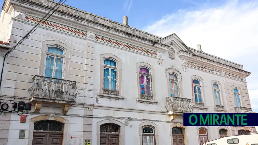 Vistoria a Colégio do Cartaxo revela problemas com infra-estruturas Vistoria a Colégio do Cartaxo revela problemas com infra-estruturas