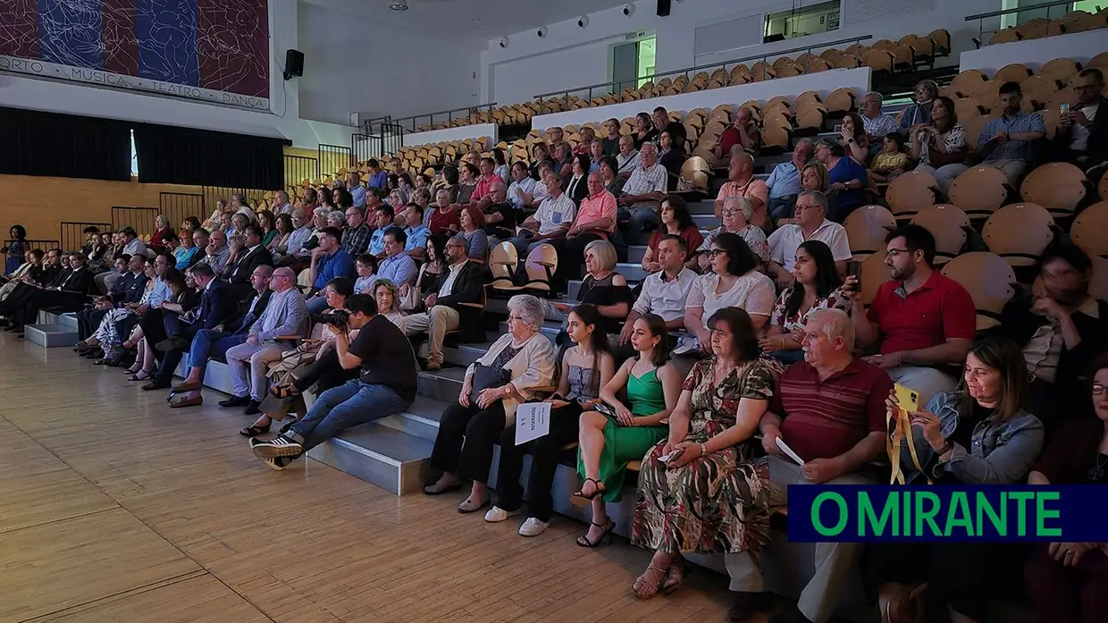 Alverca atribuiu galardões de mérito a seis personalidades e entidades