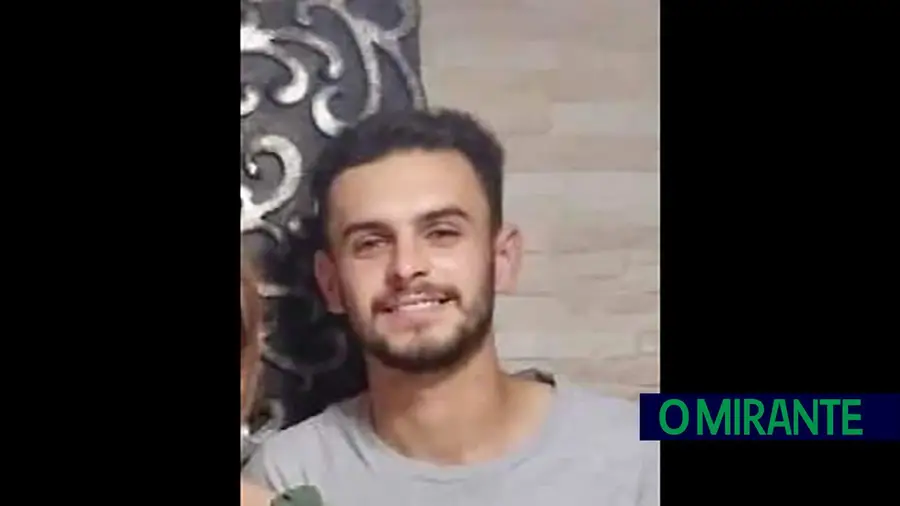 Despiste provoca morte de jovem de 24 anos em Alenquer Despiste provoca morte de jovem de 24 anos em Alenquer