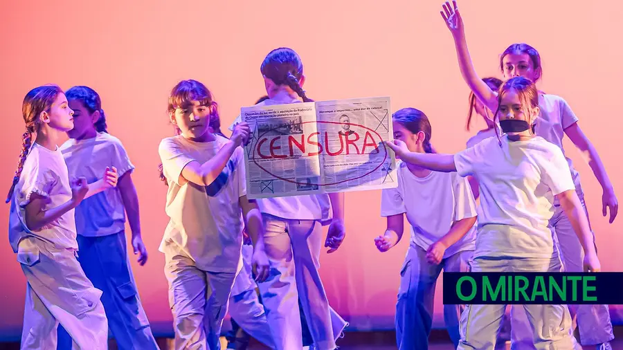 “Profecia II” é um espectáculo de dança sobre a liberdade e o futuro “Profecia II” é um espectáculo de dança sobre a liberdade e o futuro