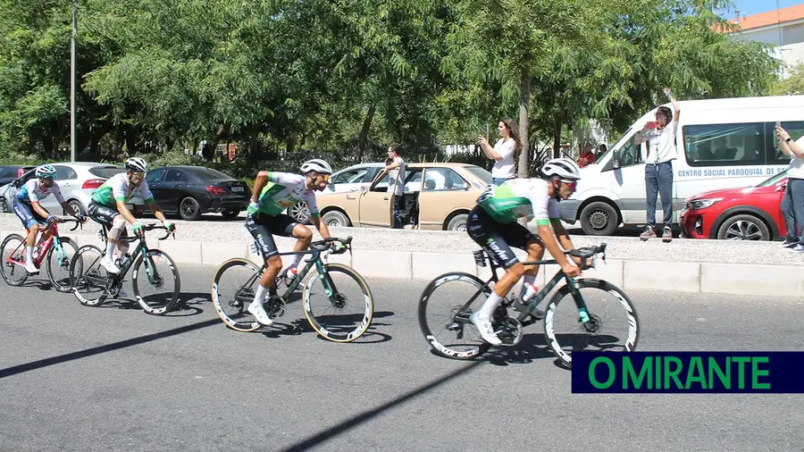 Santarém recebe partida da Volta a Portugal em homenagem a Salgueiro Maia Santarém recebe partida da Volta a Portugal em homenagem a Salgueiro Maia