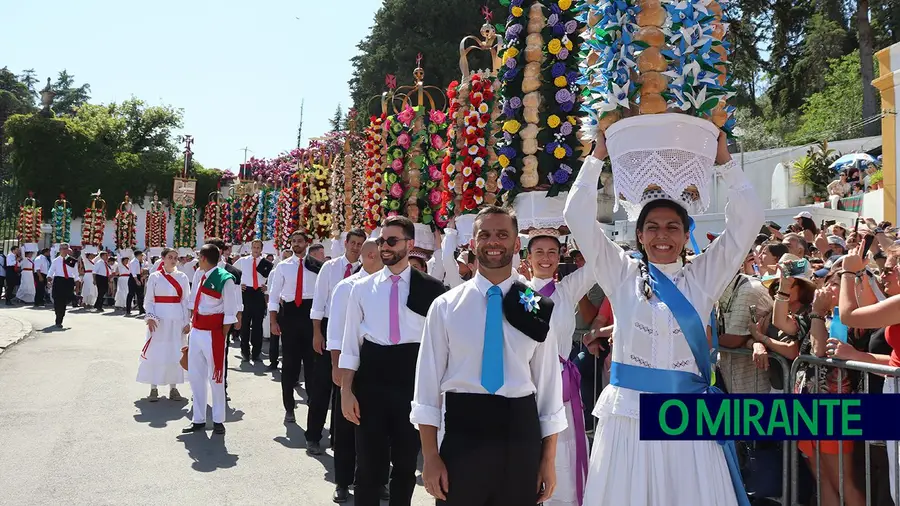 Festa dos Tabuleiros de Tomar vai estar na Festa do Avante