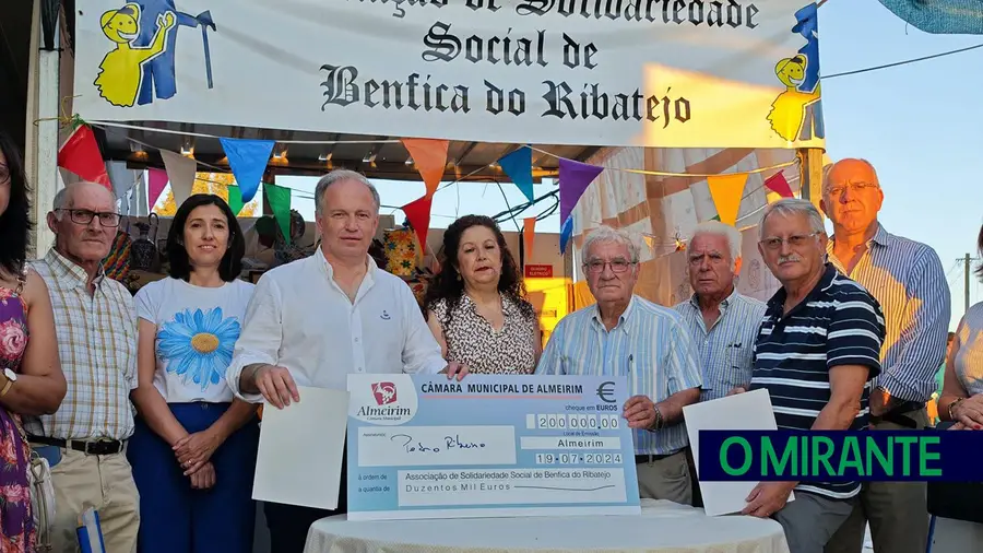 Associação de Benfica do Ribatejo recebe apoio municipal de 600 mil euros para construir lar Associação de Benfica do Ribatejo recebe apoio municipal de 600 mil euros para construir lar