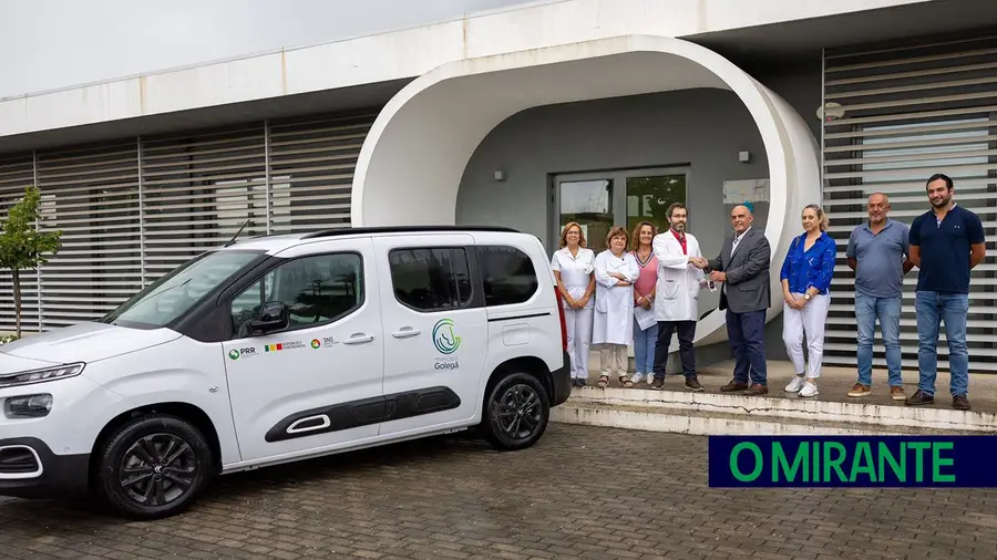 USF CampuSaúde na Golegã recebe viatura eléctrica USF CampuSaúde na Golegã recebe viatura eléctrica