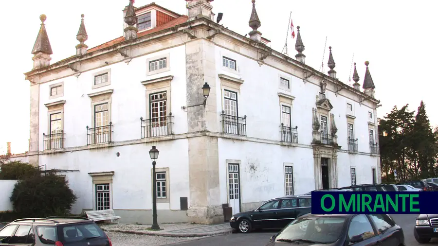 Tribunal de Contas elogia Câmara de Santarém pela acentuada redução da dívida