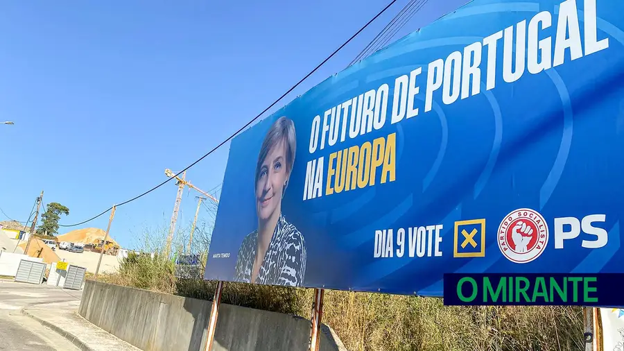 Uma carinha laroca para alindar a paisagem Uma carinha laroca para alindar a paisagem