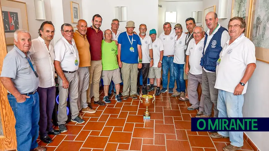 Convívio de pesca junta funcionários de oito municípios no Entroncamento Convívio de pesca junta funcionários de oito municípios no Entroncamento
