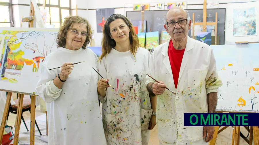 Em Fátima há quem se junte todas as semanas para combater o stress através da arte Em Fátima há quem se junte todas as semanas para combater o stress através da arte