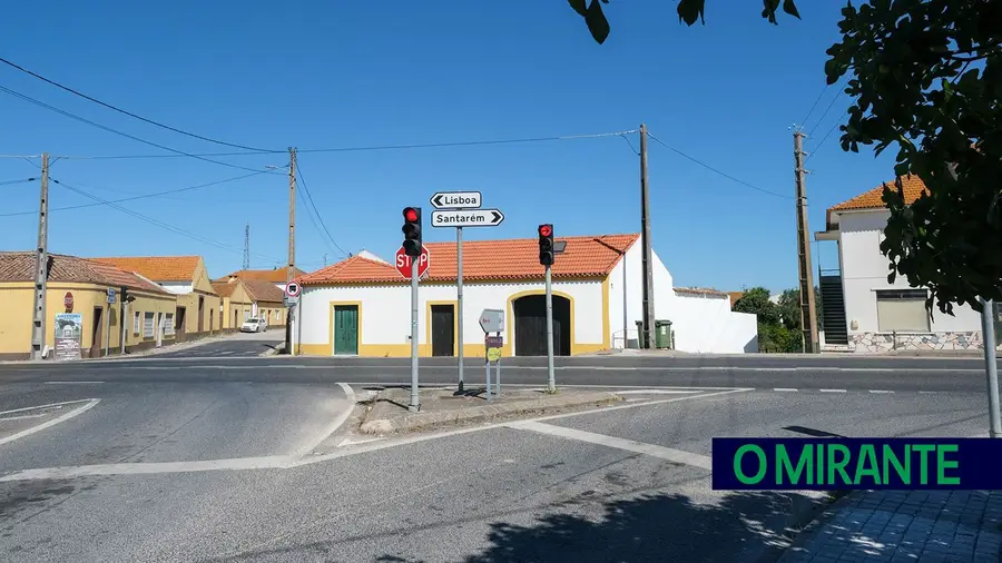 Iluminação Led em semáforos de Vila Chã de Ourique e Cruz do Campo