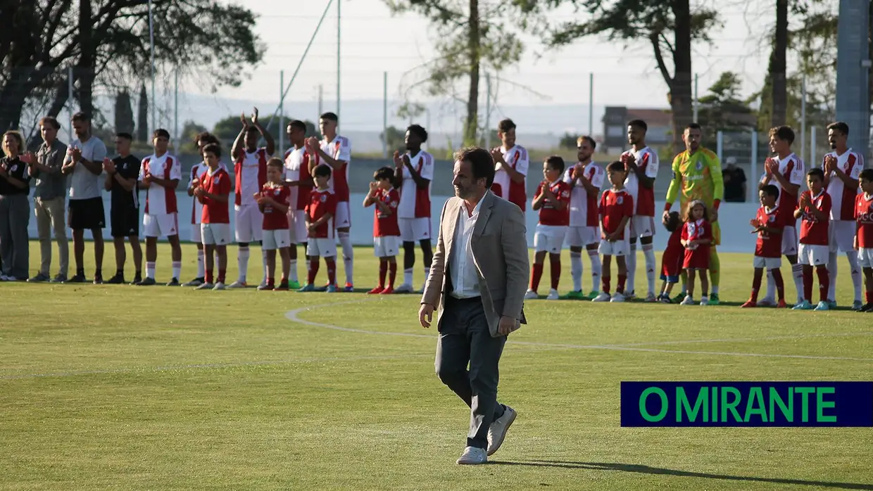 União de Santarém vence Estrela da Amadora na apresentação da equipa