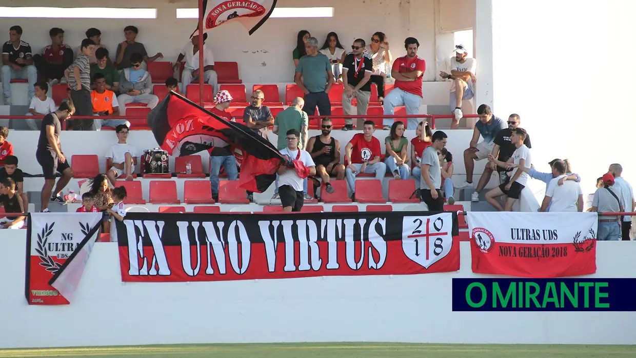 União de Santarém vence Estrela da Amadora na apresentação da equipa