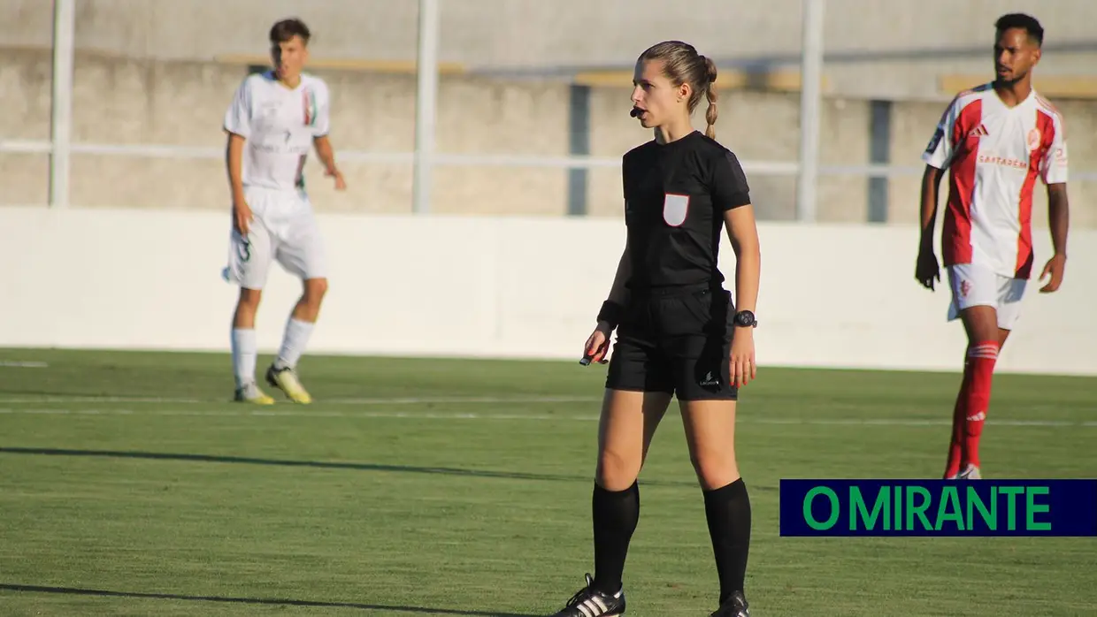 União de Santarém vence Estrela da Amadora na apresentação da equipa