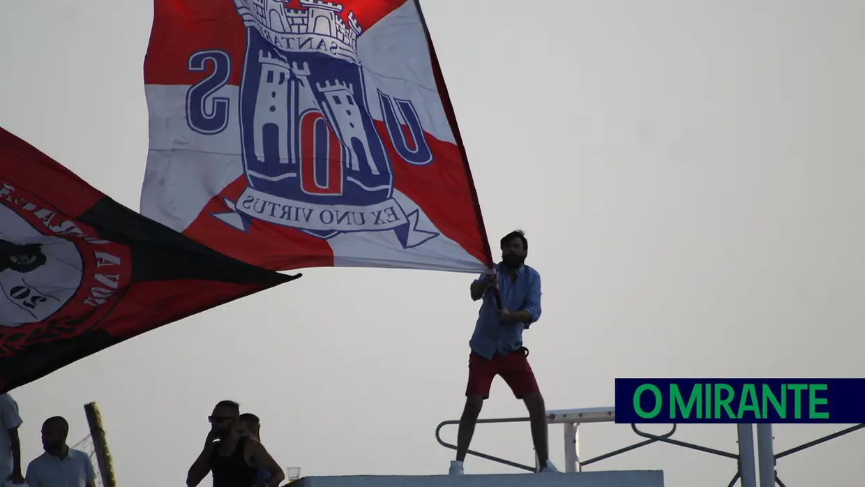 União de Santarém vence Estrela da Amadora na apresentação da equipa