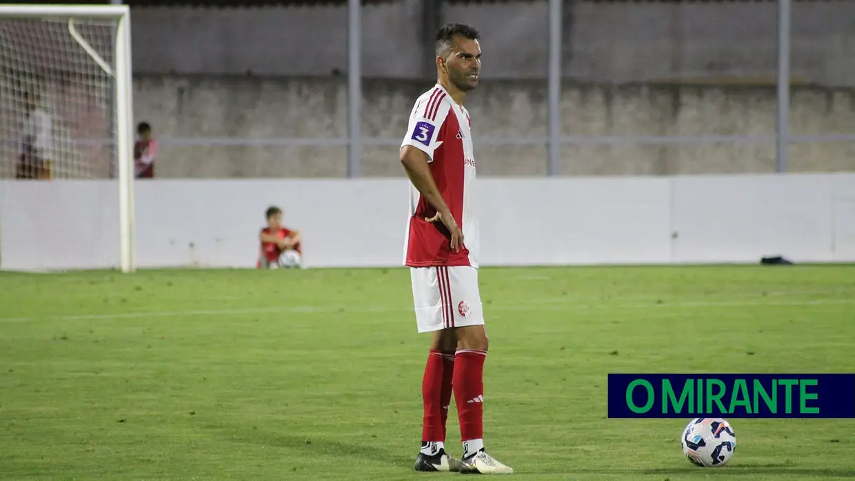 União de Santarém vence Estrela da Amadora na apresentação da equipa