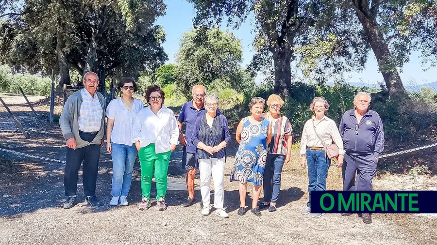 População de Torres Novas foi à reunião de câmara por causa de fecho de caminhos milenares População de Torres Novas foi à reunião de câmara por causa de fecho de caminhos milenares