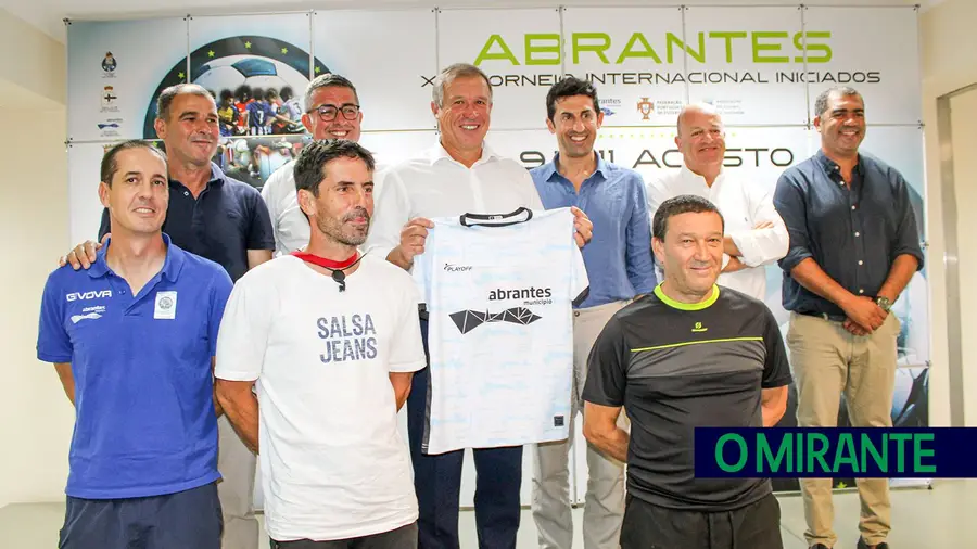 Torneio Internacional de Iniciados de Abrantes alia o desporto à promoção do concelho Torneio Internacional de Iniciados de Abrantes alia o desporto à promoção do concelho