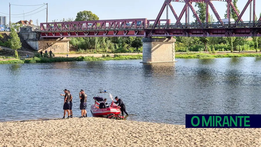 Jovem de 18 anos morreu afogado em praia fluvial de Coruche