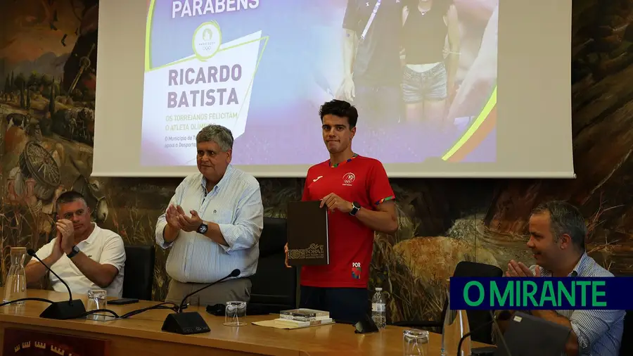 Ricardo Batista recebido na Câmara de Torres Novas depois de excelente prestação nos Jogos Olímpicos Ricardo Batista recebido na Câmara de Torres Novas depois de excelente prestação nos Jogos Olímpicos