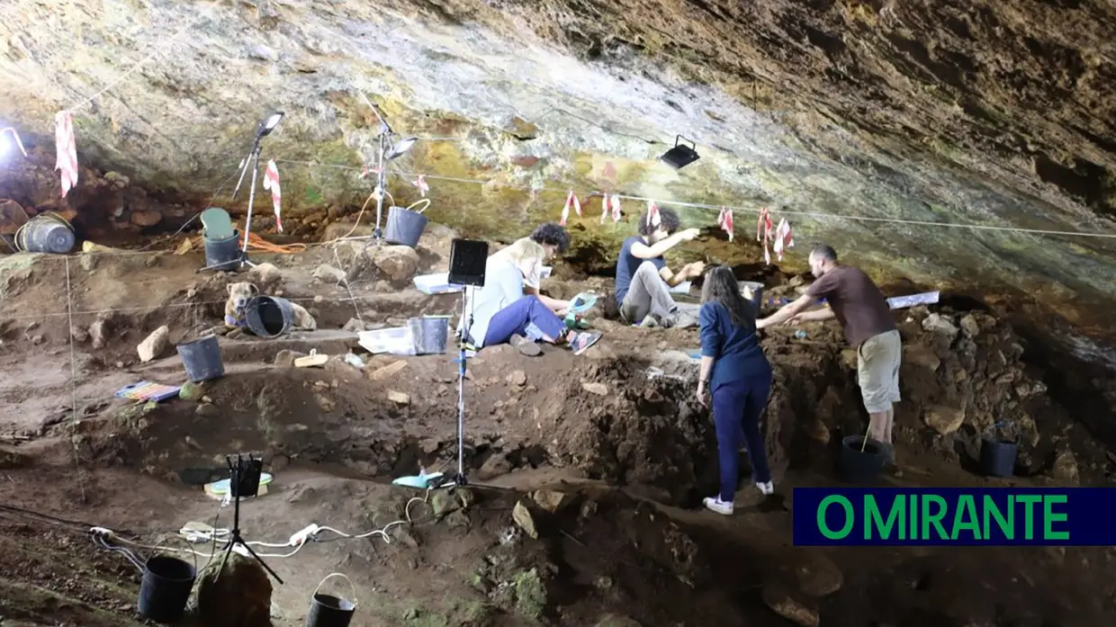 Novas descobertas na gruta da Avecasta em Ferreira do Zêzere