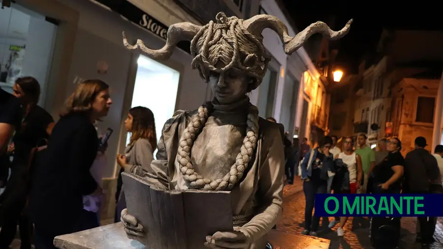 Alterações de trânsito em Santarém por causa do Festival de Estátuas Vivas Alterações de trânsito em Santarém por causa do Festival de Estátuas Vivas