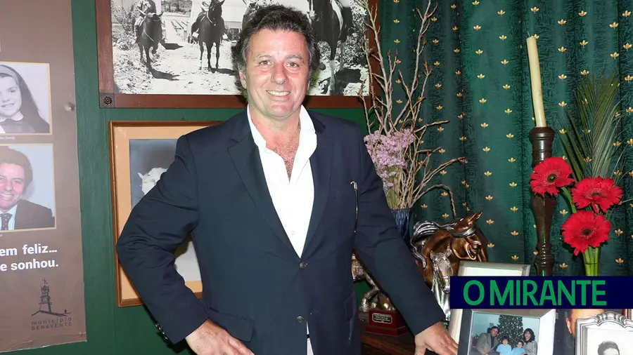 Cavaleiro Rui Salvador homenageado na última corrida na Praça de Tomar Cavaleiro Rui Salvador homenageado na última corrida na Praça de Tomar