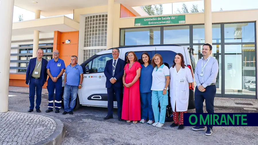 Centro de Saúde do Entroncamento tem uma nova viatura eléctrica Centro de Saúde do Entroncamento tem uma nova viatura eléctrica
