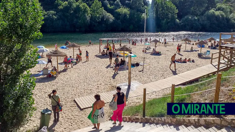 Praia fluvial de Constância é mais uma atracção da Vila Poema