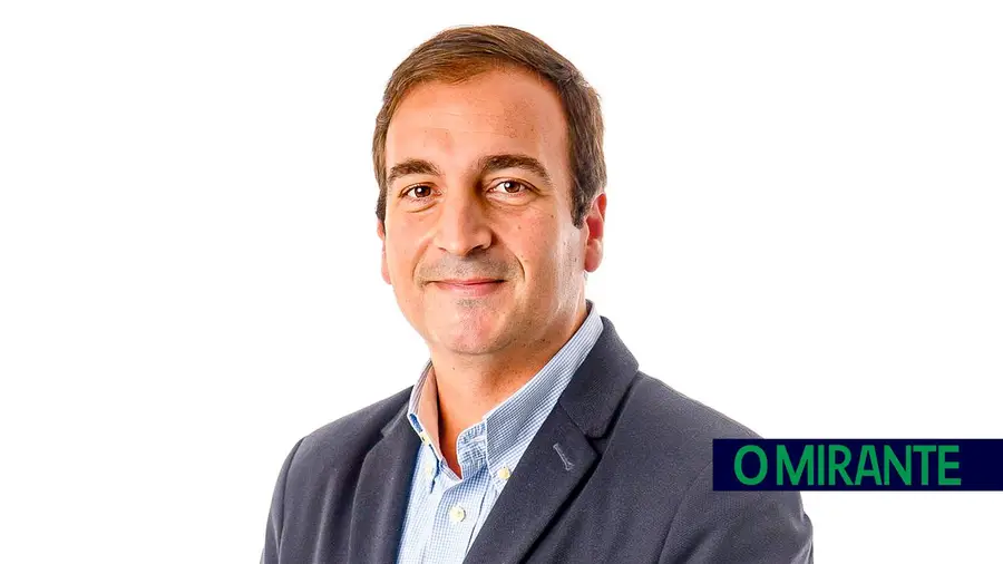 Ricardo Oliveira anuncia candidatura à presidência do PSD de Santarém Ricardo Oliveira anuncia candidatura à presidência do PSD de Santarém