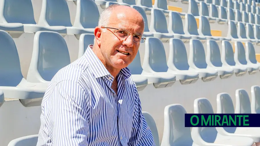 Paulo Caetano: cada vez há menos gente disponível para aturar os filhos dos outros Paulo Caetano: cada vez há menos gente disponível para aturar os filhos dos outros