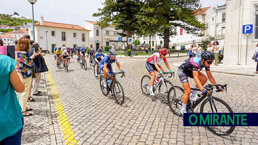 Voltas a Portugal em bicicleta animam Alenquer