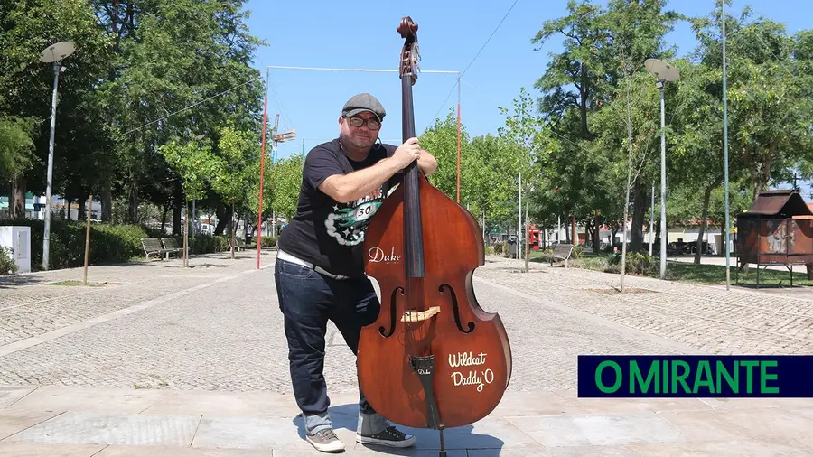 Ruben El Pavoni: “Ser músico em Portugal ainda é visto como um hobbie” Ruben El Pavoni: “Ser músico em Portugal ainda é visto como um hobbie”