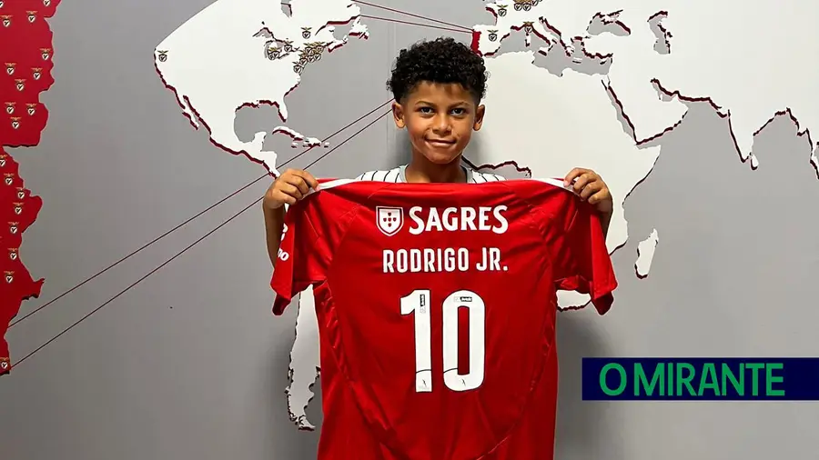 Arthur Rodrigo transfere-se da Golegã para o futsal do SL Benfica Arthur Rodrigo transfere-se da Golegã para o futsal do SL Benfica