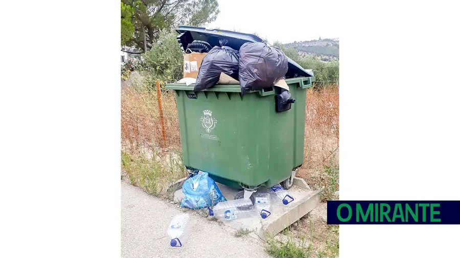 Recolha de lixo na Moçarria Recolha de lixo na Moçarria