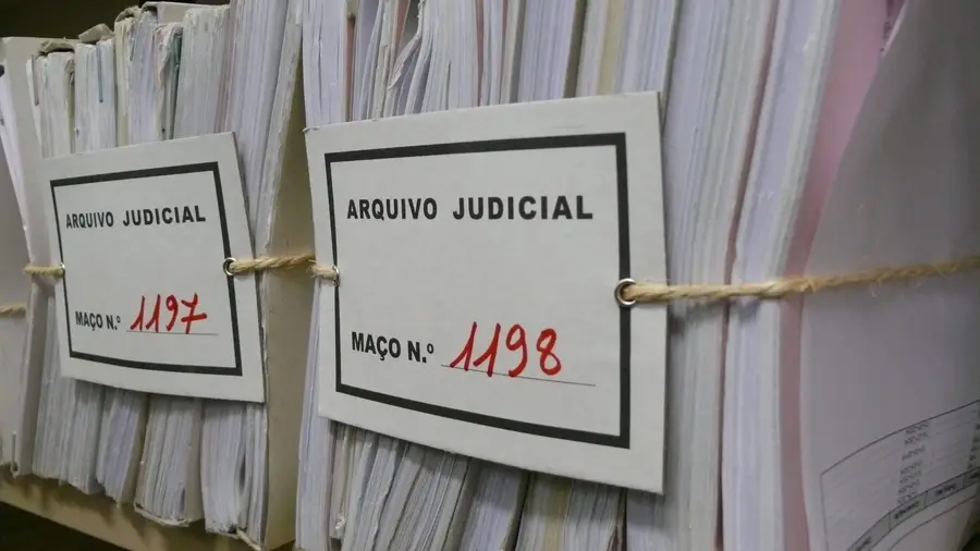 Ex-chefe das Finanças de Benavente condenado por abuso de poder Ex-chefe das Finanças de Benavente condenado por abuso de poder