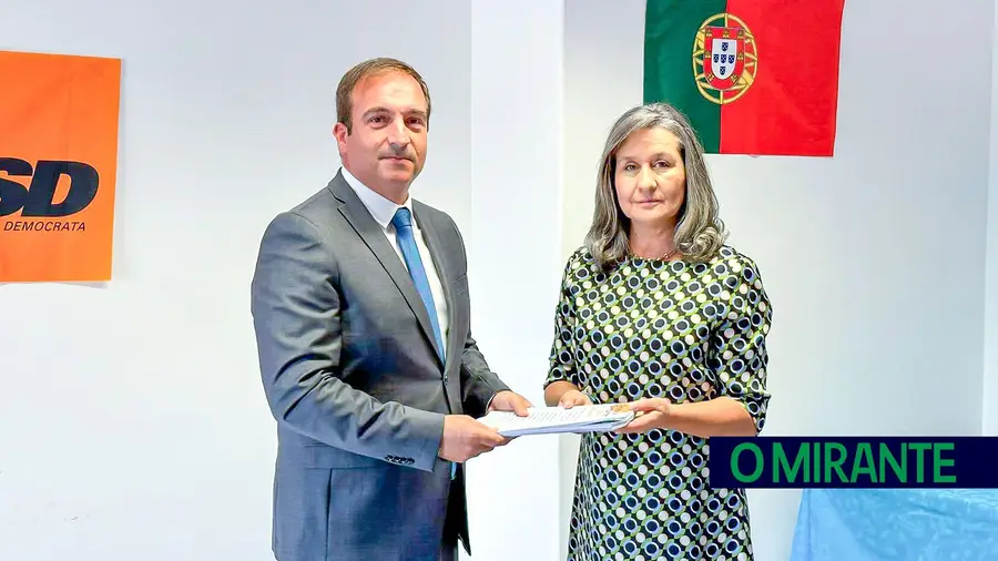 Ricardo Oliveira é o novo líder distrital de Santarém do PSD e já aponta às autárquicas Ricardo Oliveira é o novo líder distrital de Santarém do PSD e já aponta às autárquicas