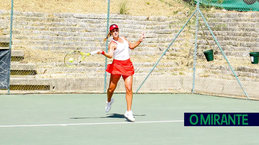 Ténis feminino exibe-se no Santarém Ladies Open