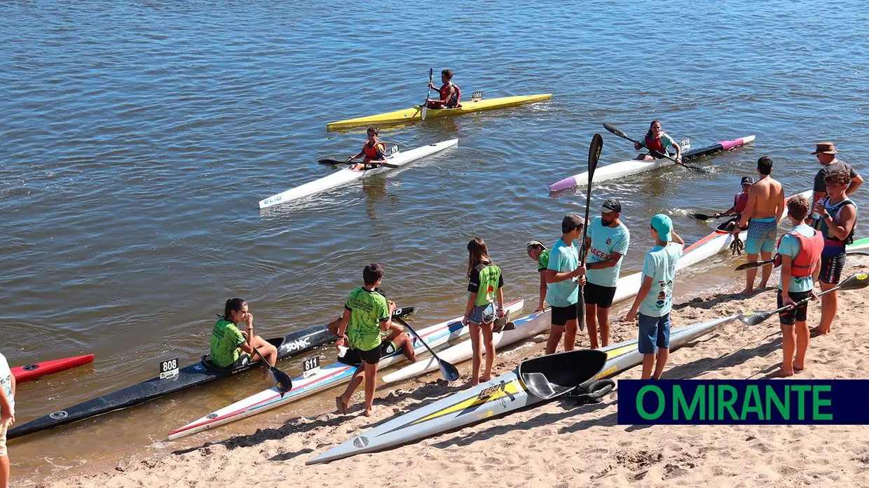 Prova de canoagem na Ribeira de Santarém juntou 210 atletas