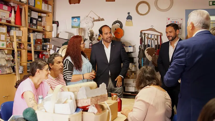 A primeira visita institucional do novo presidente da Câmara de Santarém foi à APPACDM