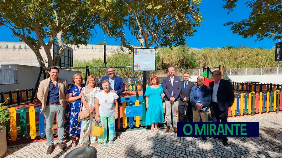 Rotary Club Inaugura primeiro baloiço inclusivo em Vila Franca de Xira Rotary Club Inaugura primeiro baloiço inclusivo em Vila Franca de Xira