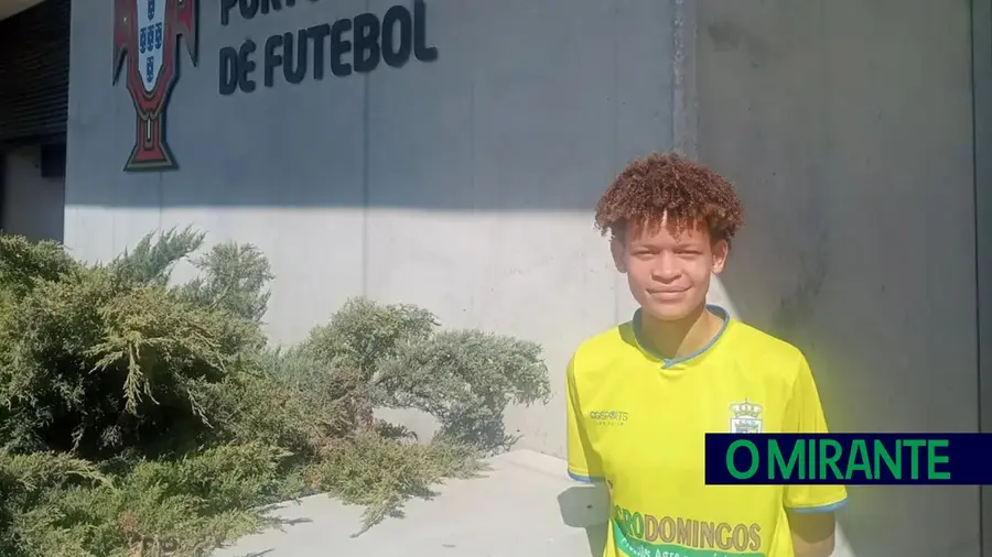 Futebolista de Glória do Ribatejo chamada à selecção nacional Futebolista de Glória do Ribatejo chamada à selecção nacional