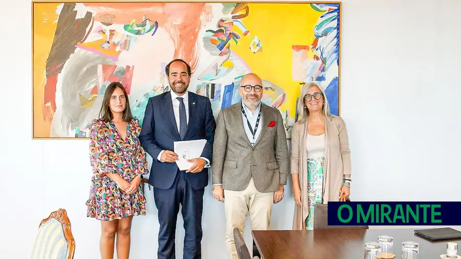 Supressão de passagens de nível em Santarém na agenda do novo presidente Supressão de passagens de nível em Santarém na agenda do novo presidente