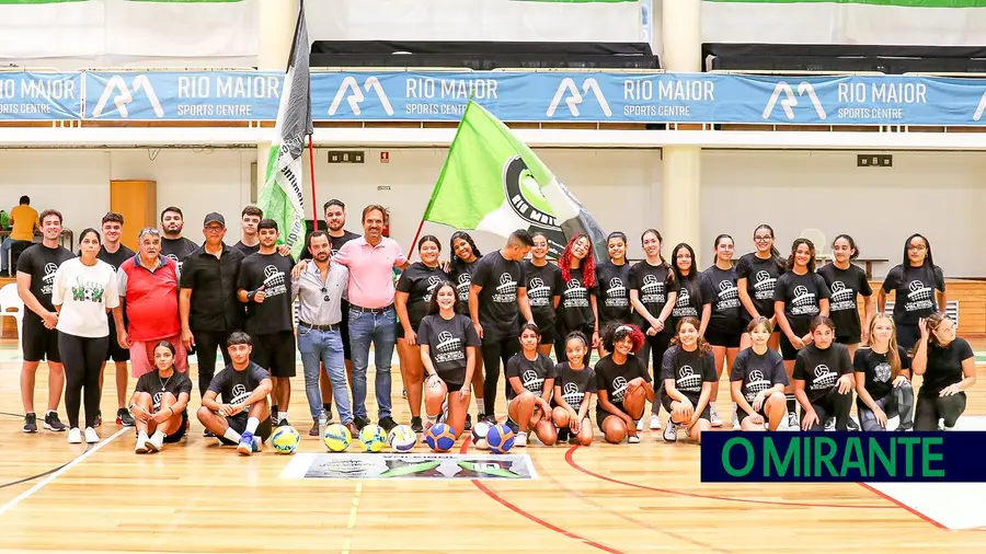 Sport Club Rio Maior cria Academia de Voleibol Sport Club Rio Maior cria Academia de Voleibol