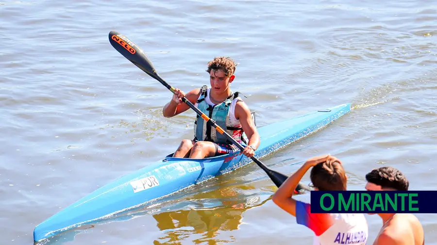 Prova de canoagem na Ribeira de Santarém juntou 210 atletas Prova de canoagem na Ribeira de Santarém juntou 210 atletas
