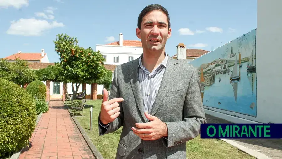 Sérgio Oliveira preocupado com futuro dos 200 trabalhadores da Tupperware Sérgio Oliveira preocupado com futuro dos 200 trabalhadores da Tupperware
