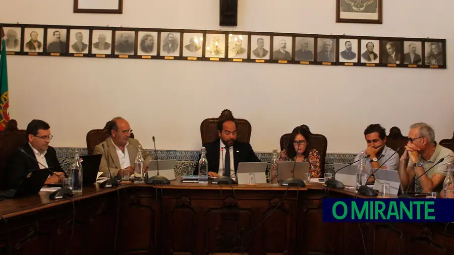 Redistribuição de pelouros na Câmara de Santarém com mudança de presidente Redistribuição de pelouros na Câmara de Santarém com mudança de presidente