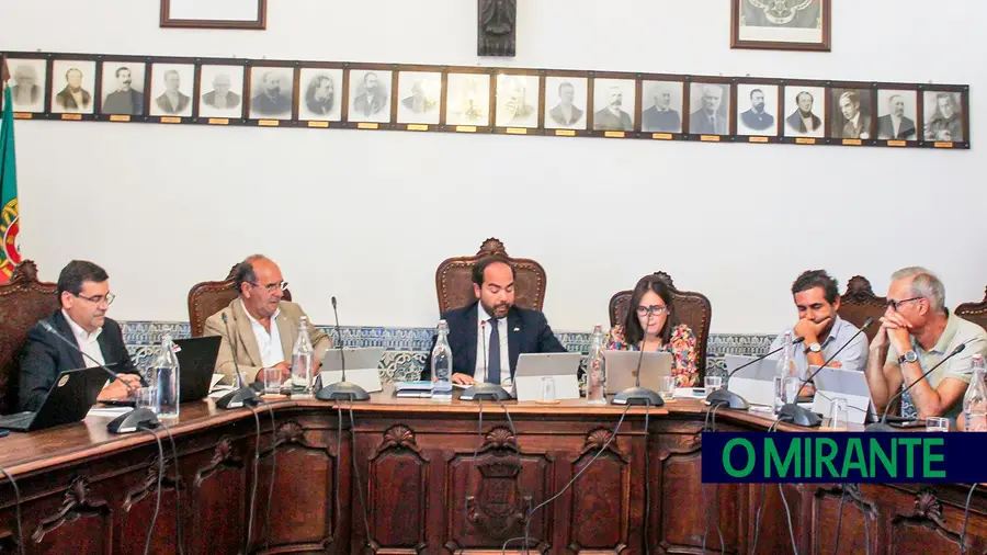 Redistribuição de pelouros na Câmara de Santarém com mudança de presidente Redistribuição de pelouros na Câmara de Santarém com mudança de presidente