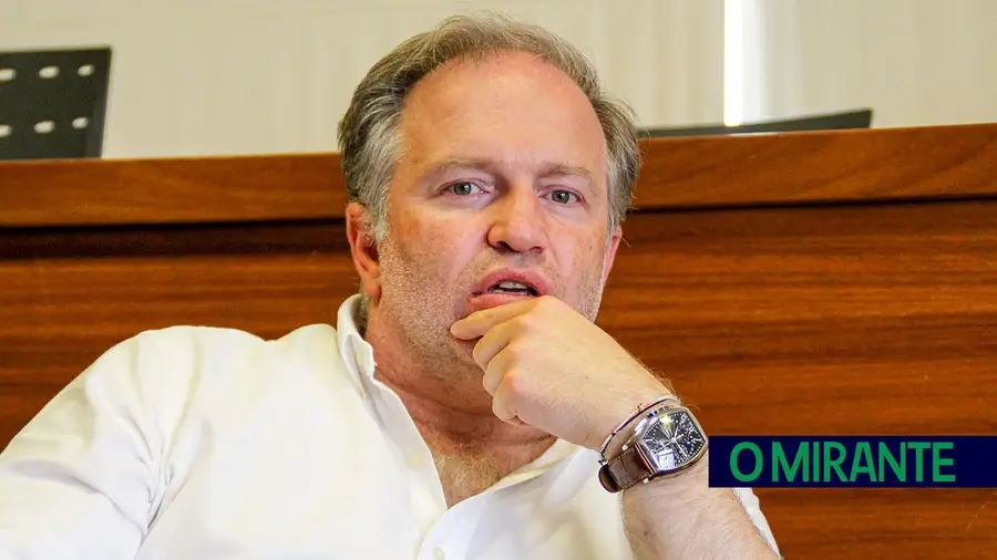 Pedro Ribeiro defende fusão e concentração de corporações de bombeiros Pedro Ribeiro defende fusão e concentração de corporações de bombeiros