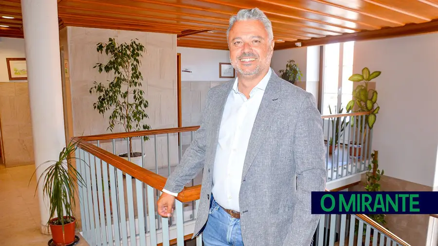 Arruda dos Vinhos distingue empresas líderes que dinamizam o concelho Arruda dos Vinhos distingue empresas líderes que dinamizam o concelho