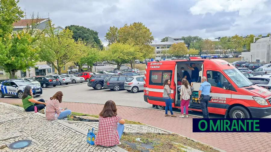 Segurança Social de Santarém voltou a encerrar devido à qualidade do ar Segurança Social de Santarém voltou a encerrar devido à qualidade do ar