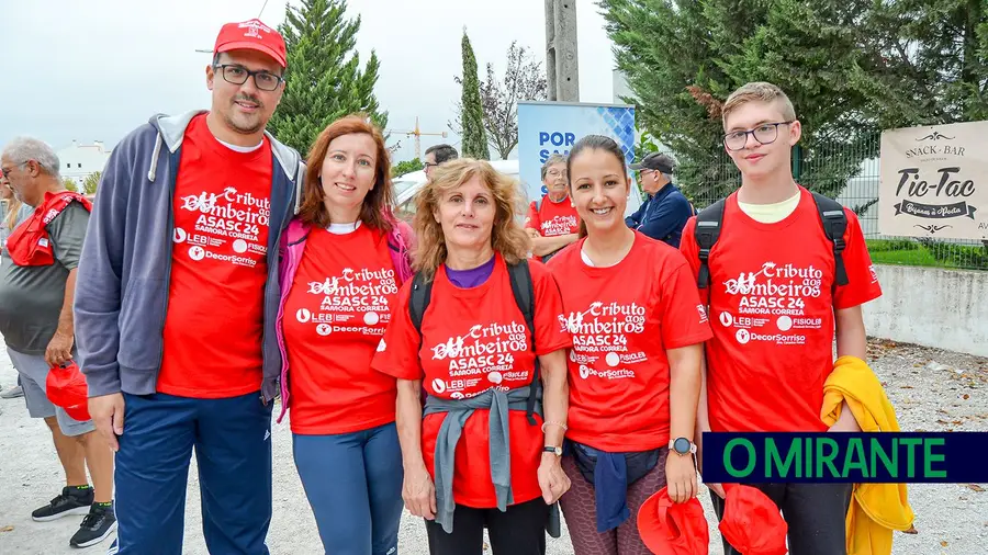 Samora Correia presta tributo aos bombeiros com caminhada